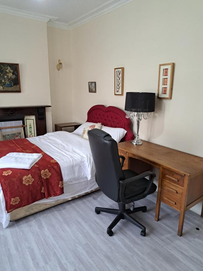 Luxury Double Bedroom Seven Kings Train Station Gasthof *