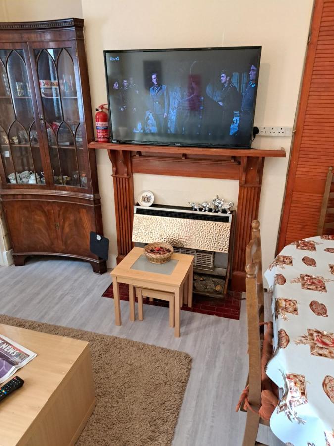 Luxury Double Bedroom Seven Kings Train Station Affittacamere *
